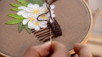 دست نقاشی و گلدوزی برای سرگرمی