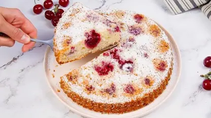 طرز تهیه کیک آلبالو خوشمزه و تازه در یک نگاه