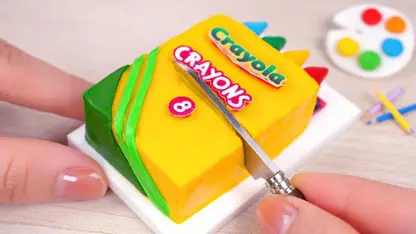 تزیین کیک با مداد رنگی رنگین کمانی در یک نگاه