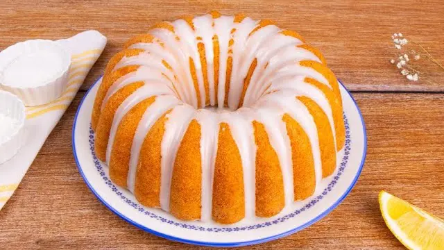 طرز تهیه کیک لیمون باندت در یک نگاه