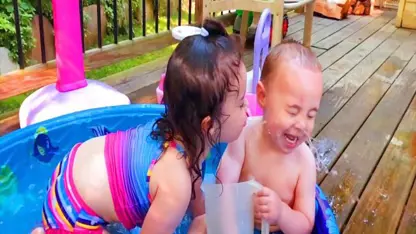 جالب ترین لحظه های نوزادان با آب در چند دقیقه