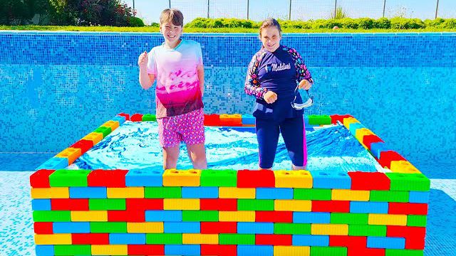 Putting 500 bath bombs 2024 in a lego pool