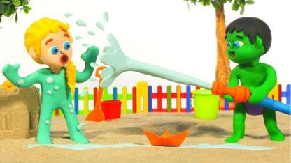 کارتون خمیری این داستان - بازی بچه های ابرقهرمانی با آب