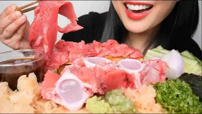 اسمر خوردن ماهی تن تازه