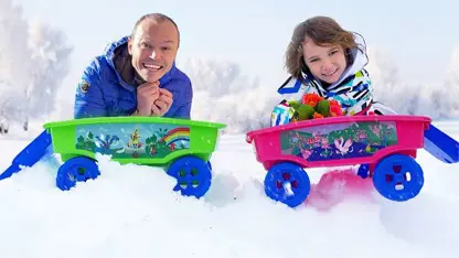 مکس و کتی با داستان - کتی و پدر در حال برف بازی