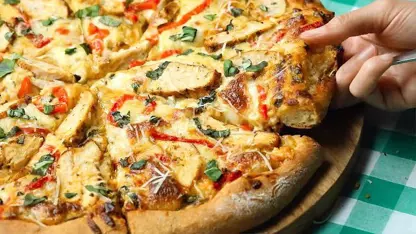طرز تهیه پیتزا مرغ توسکانی خوشمزه در یک ویدیو