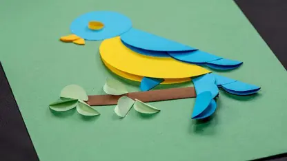 کاردستی برای کودکان - پرنده با دایره های کاغذی
