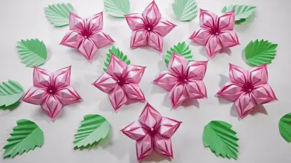 اوریگامی ساخت گل صورتی کوچک برای تزیین
