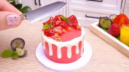 ترفند آشپزی مینیاتوری کیک - تزیین کیک تمشک