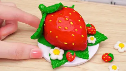 ترفند آشپزی مینیاتوری - کیک سه بعدی توت فرنگی