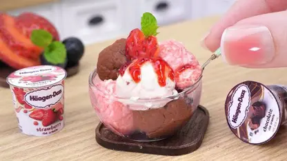 ترفند آشپزی مینیاتوری - ایده بستنی توت فرنگی شکلاتی