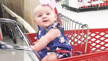 واکنش نوزادان به اولین خرید آن ها در فروشگاه