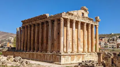 کلیپ گردشگری - خرابه‌های رومی در بعلبک کشور لبنان