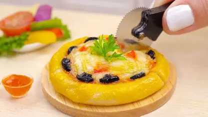 ترفند آشپزی مینیاتوری - 🍕 طرز تهیه پیتزا مارگریتا