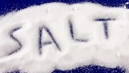 5 ترفند کاربردی با استفاده از نمک که باید بدانید