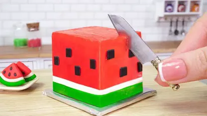 آشپزی مینیاتوری - تزیین کیک هندوانه مربع در یک نگاه
