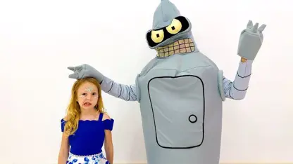 استیسی و بابایی این داستان - ربات اسباب بازی