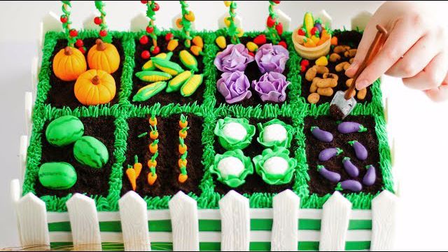 کیک با تم باغچه سبزیجات در خانه