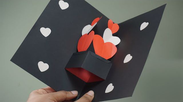 کاردستی با کاغذ برای کودکان - کارت قلبی