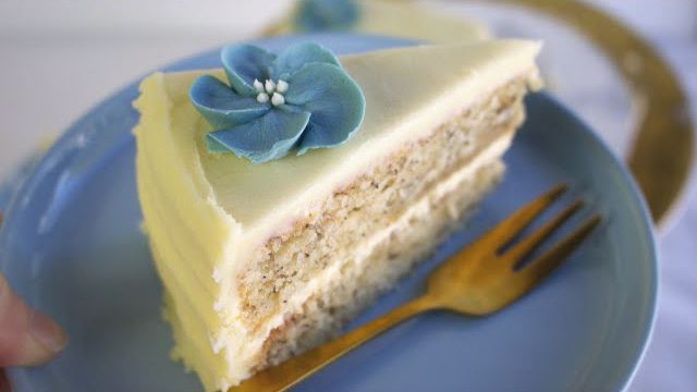 اموزش کیک موز با دیزاین زیبا