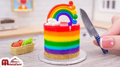 کیک موس رنگین کمانی برای سرگرمی