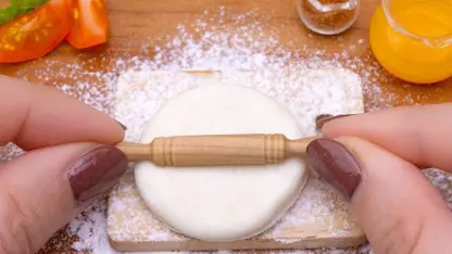 ترفند آشپزی مینیاتوری - طرز تهیه نان رول شیر نرم